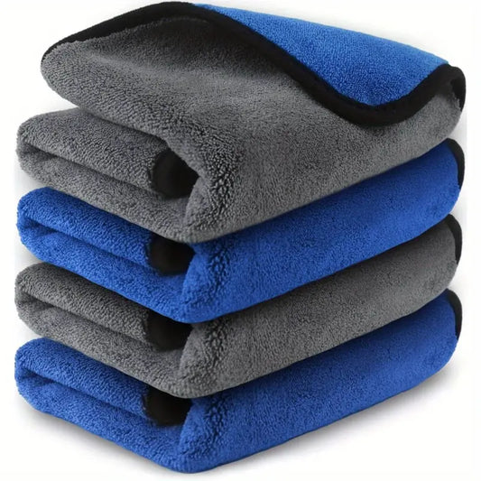Microfibre spéciale automobile. Idéale pour un nettoyage sans traces et sans rayures ! Ultra-douce et absorbante, elle capte la poussière, la saleté et l’eau en un seul passage. Parfaite pour la carrosserie, les vitres et l’intérieur. Lavable et réutilisable pour une brillance impeccable à chaque utilisation.