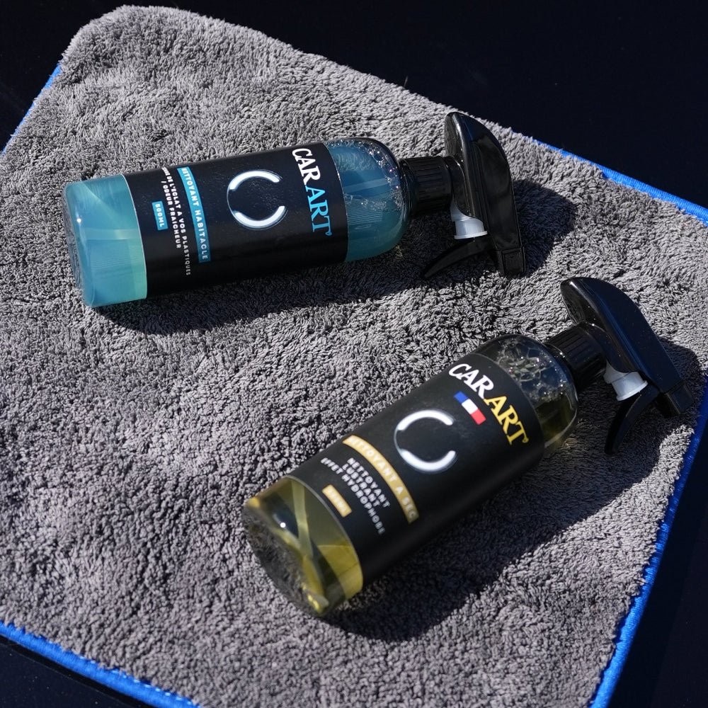 Découvrez notre pack duo contenant un nettoyant habitacle et un nettoyant waterless. Deux produit essentiel pour nettoyer et garder votre véhicule propre à tout instant.