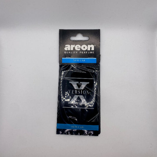 Parfum d'ambiance , odeur voiture neuve. Avec son design moderne vous ne passerais pas inaperçu. Pratique, facile a utiliser, grâce a son lien flexible résistant . Vous pouvez l'accrocher a votre rétroviseur ou dans votre habitacle. 
Convient aux voitures, camions, SUV, pick up, utilitaires autres. 