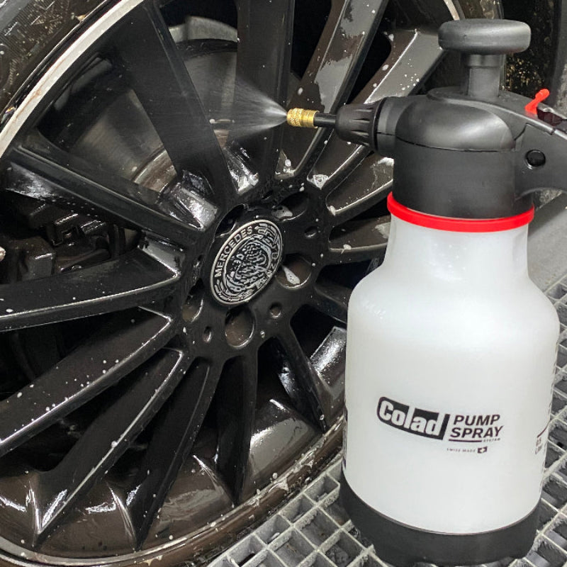 Conçu avec des matériaux haut de gamme, notre pulvérisateur manuel allie robustesse et fiabilité. Sa fabrication soignée garantit une longue durée de vie, même en usage intensif. Grâce à sa résistance exceptionnelle aux produits acides et chimiques, il assure des performances constantes et une sécurité optimale à chaque utilisation.